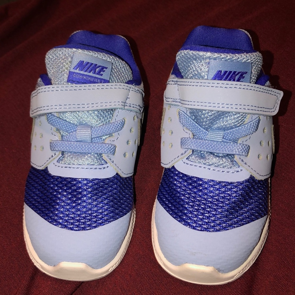 Adorable Nike Toddler Girls shoes!